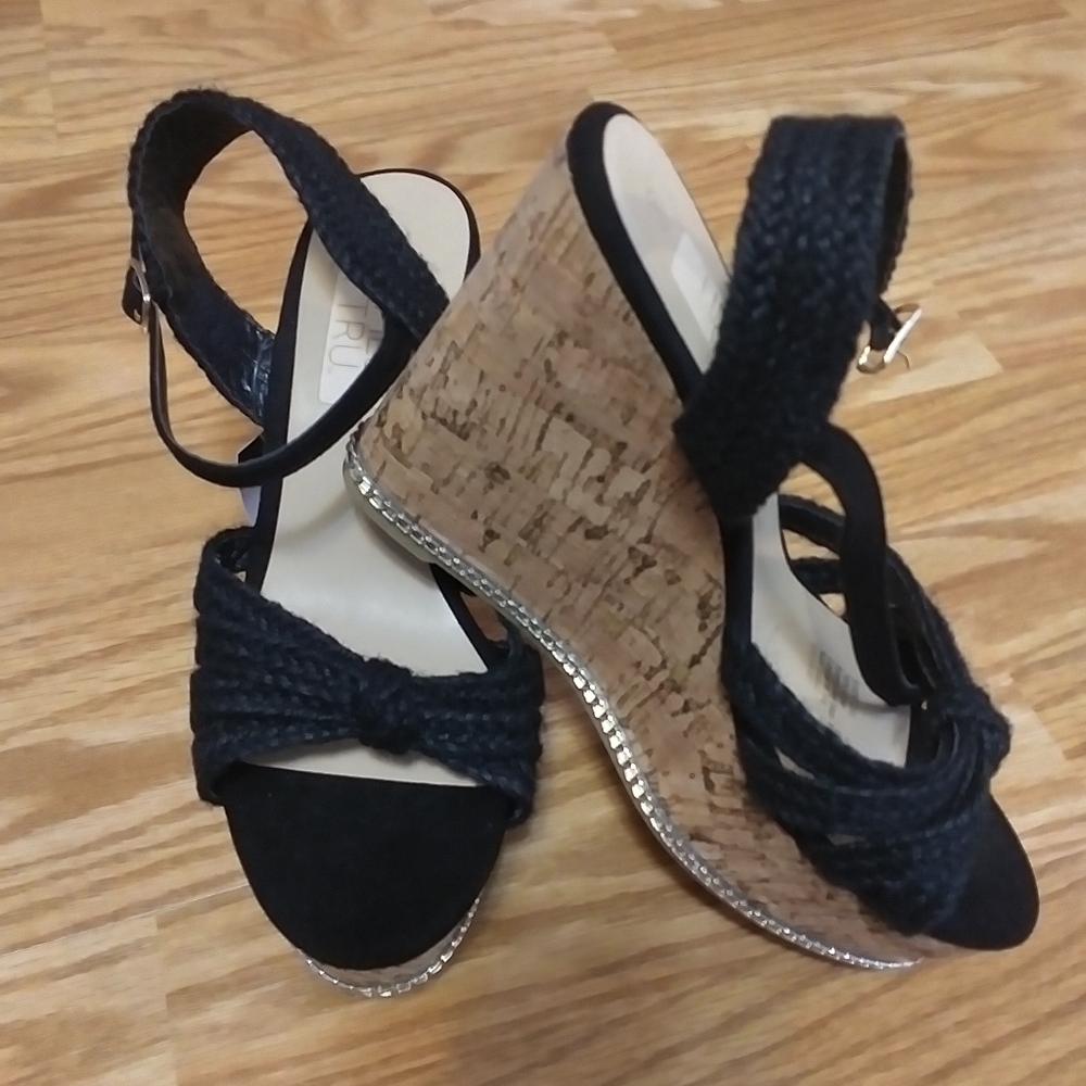 New With Tags Time And Tru Espadrille Platform Wedge Sandals. Women's 8. Black